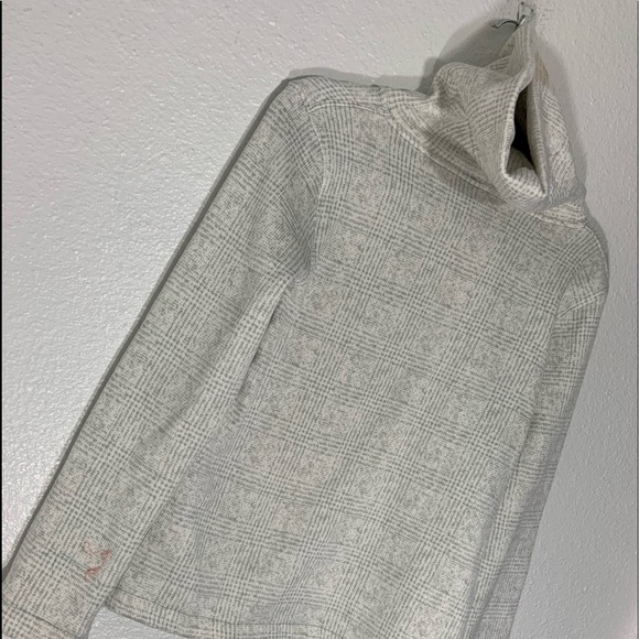 Sweater turtle neck - Picture 3 of 4